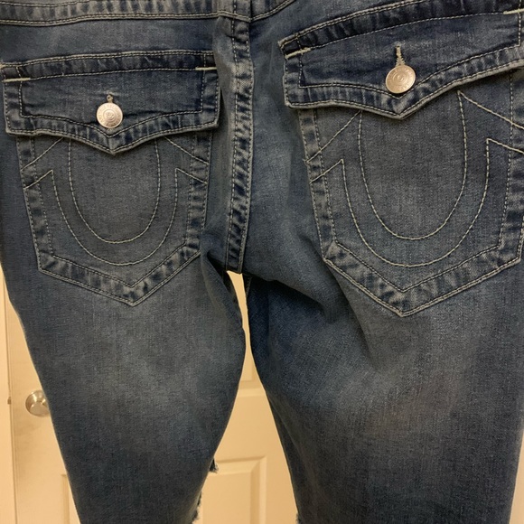 True Religion Ricky Flap Raw Edge Short - Picture 6 of 9